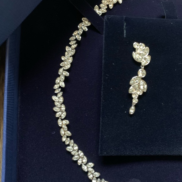 NEW Swarovski “Diapason” Necklace Earring SET - Picture 4 of 8